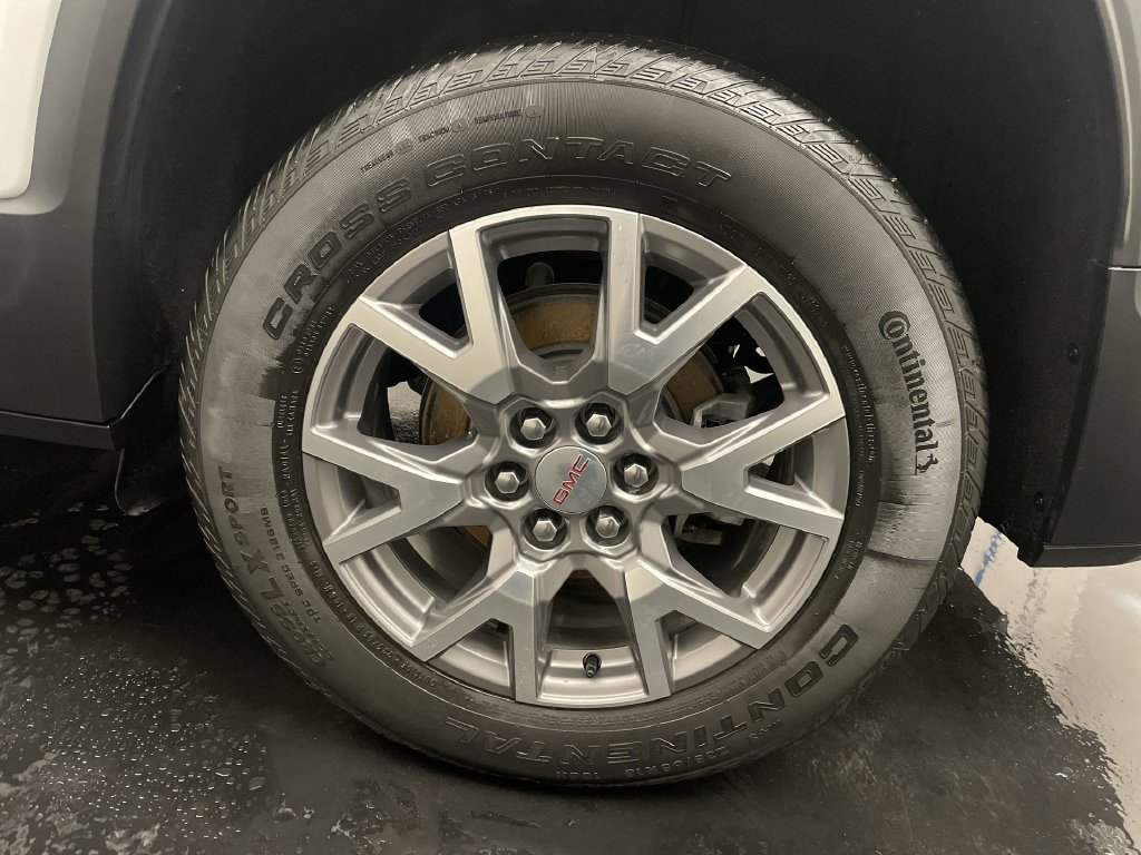 Used 2021 GMC Acadia SLT FWD image 27