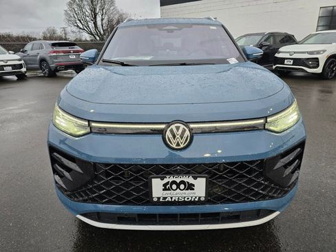 New 2026 Volkswagen Tiguan SEL R-Line image 9