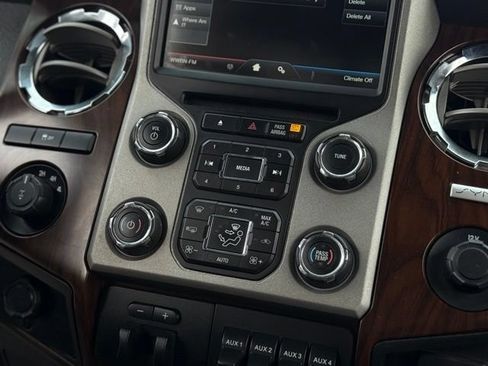 Used 2015 Ford F250 Lariat w/ Chrome Package AWD/4WD image 26