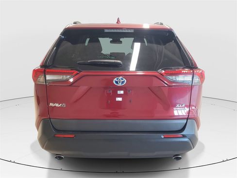Certified 2022 Toyota RAV4 XLE Premium image 7