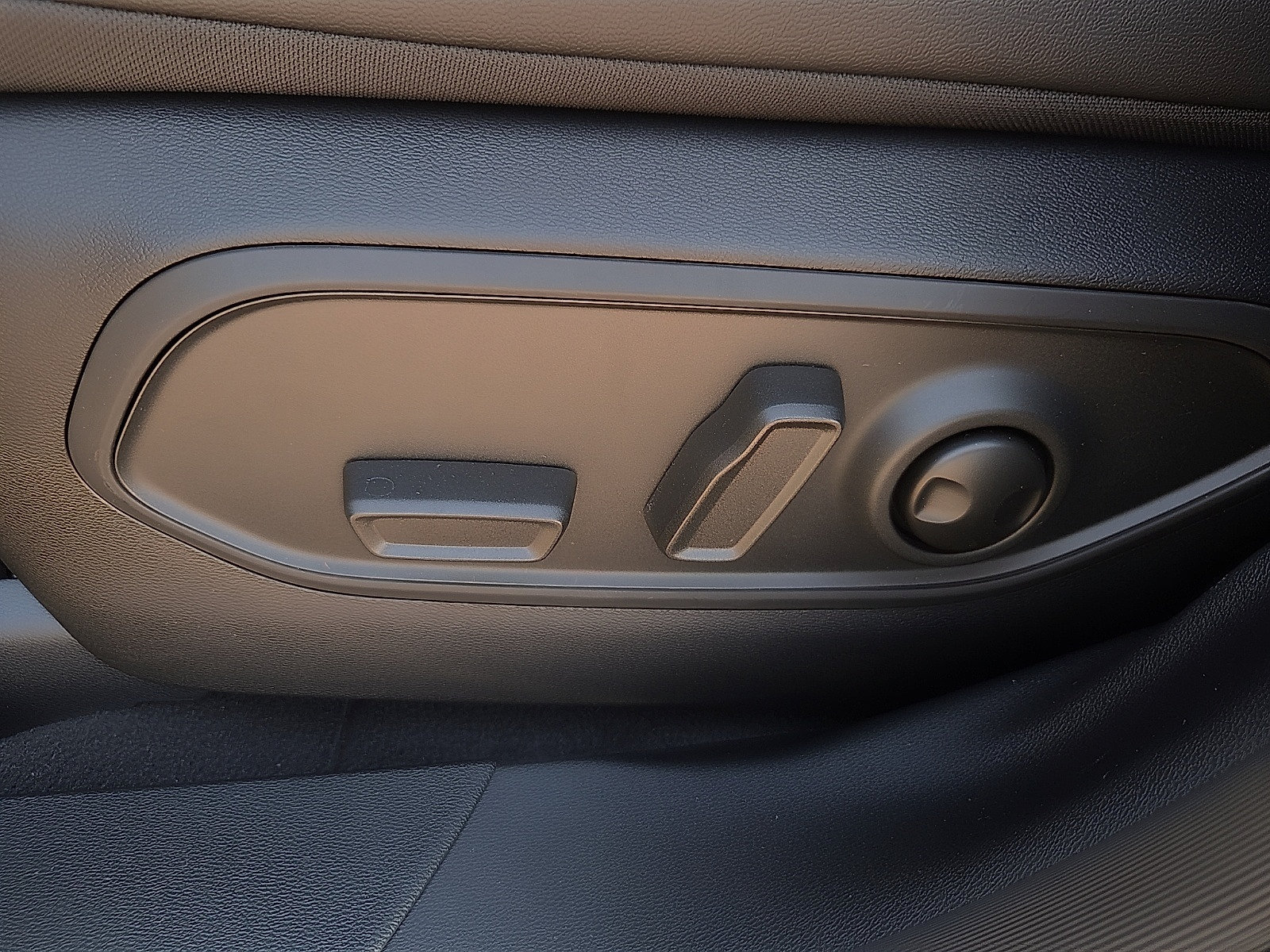 New 2026 Jeep Cherokee Limited AWD/4WD image 15