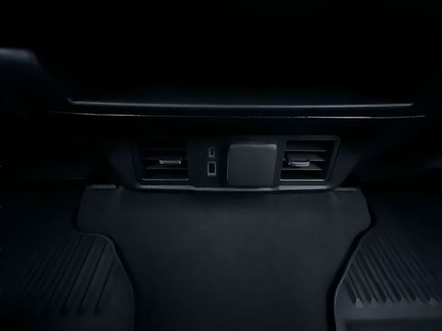 New 2026 Chevrolet Silverado 3500 LT image 21