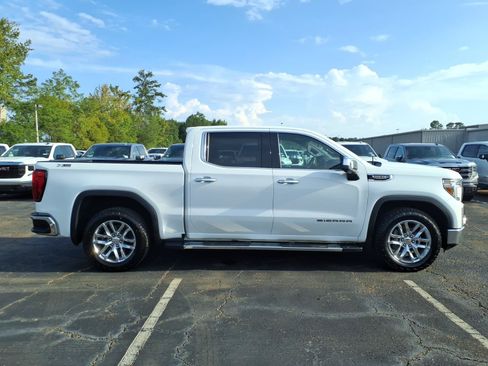 Used 2022 GMC Sierra 1500 SLT w/ SLT Premium Plus Package AWD/4WD image 3