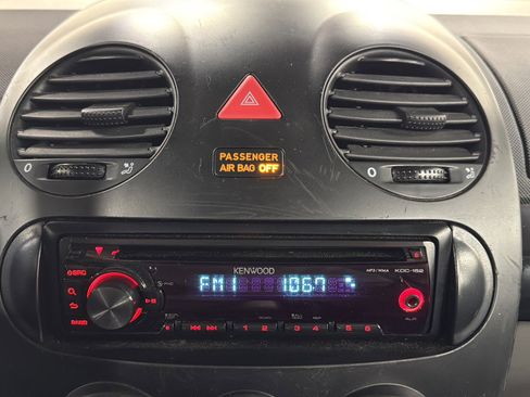 Used 2005 Volkswagen Beetle GLS image 23