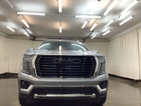 New 2026 GMC Yukon XL Elevation image 12