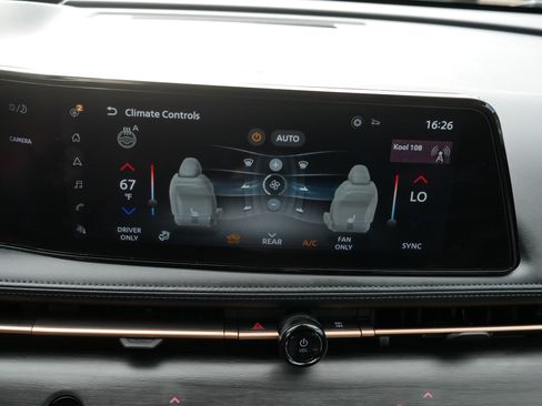 Certified 2023 Nissan Ariya AWD image 32
