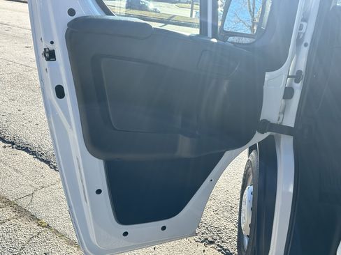 Used 2023 RAM ProMaster 2500 image 13