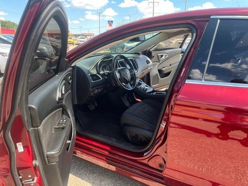 Used 2016 Chrysler 200 Limited w/ Convenience Group FWD image 21