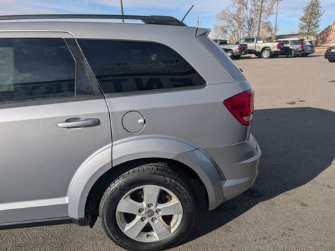 Used 2015 Dodge Journey SE image 8