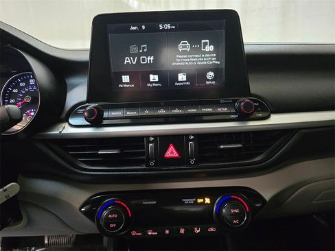 Used 2019 Kia Forte LXS image 26