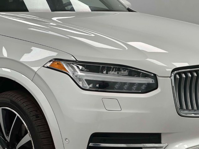 Used 2023 Volvo XC90 B6 Plus w/ Protection Package Premier AWD/4WD image 28