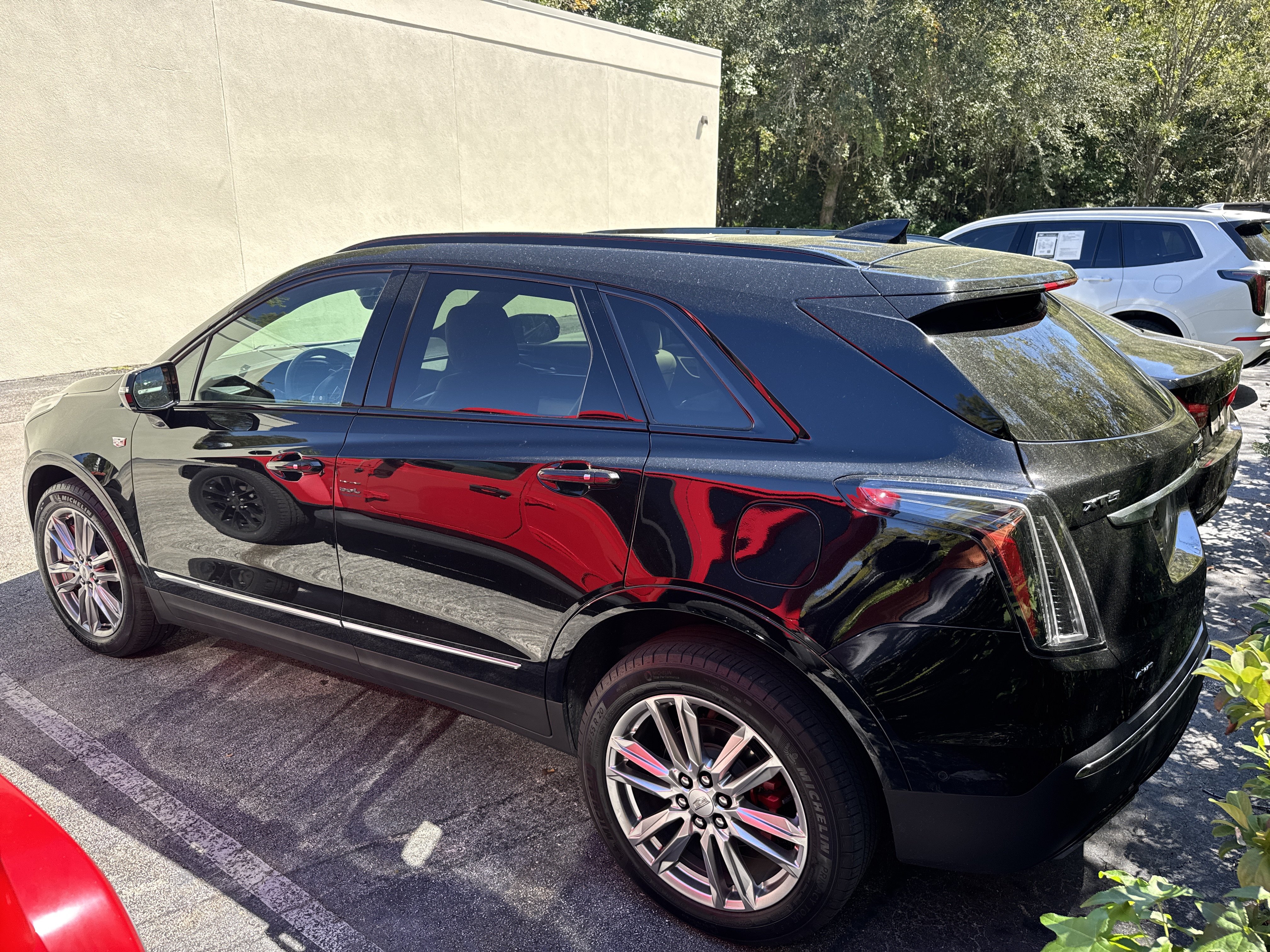 Used 2022 Cadillac XT5 Sportv w/ Technology Package AWD/4WD image 2