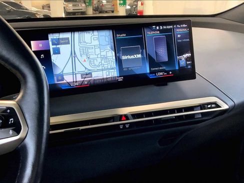 Used 2022 BMW iX xDrive50 w/ Convenience Package image 7