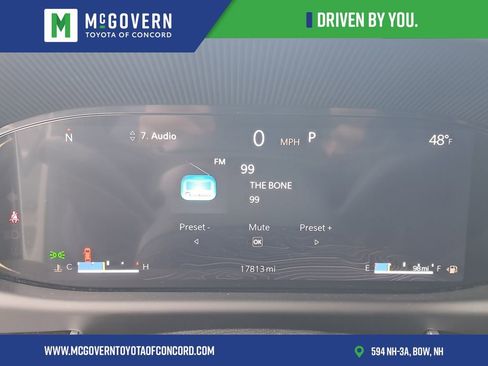 Used 2024 Jeep Wagoneer 4WD w/ HD Trailer Tow Package image 18