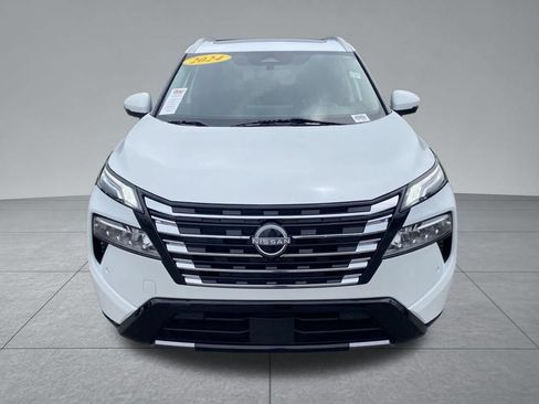 Used 2024 Nissan Rogue Platinum FWD image 18