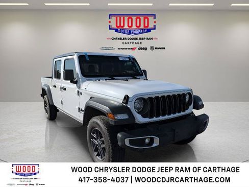 Used 2025 Jeep Gladiator Sport AWD/4WD image 1