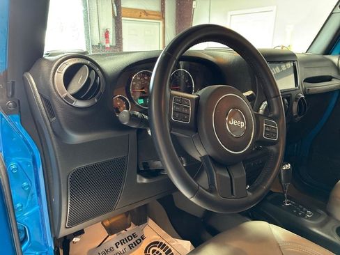 Used 2015 Jeep Wrangler Unlimited Sport w/ Quick Order Package 24S AWD/4WD image 15