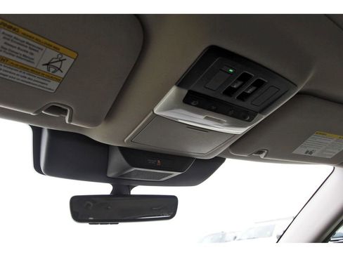 Used 2024 Nissan Pathfinder SL w/ SL Premium Package image 11