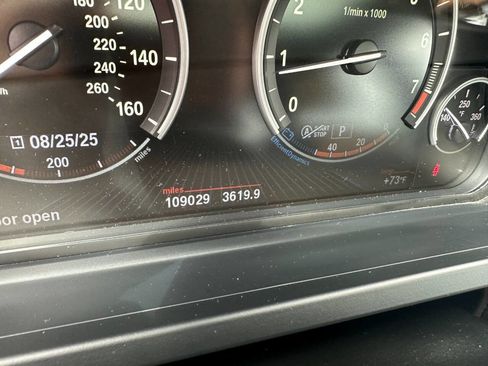 Used 2013 BMW 750Li xDrive image 5