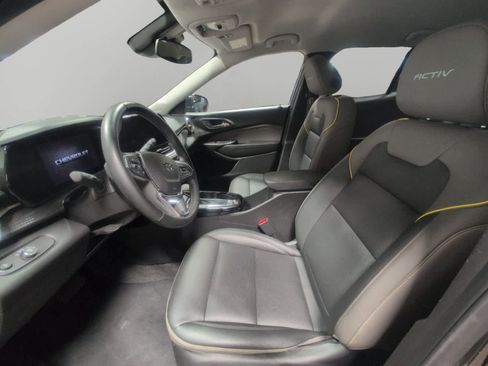 Used 2024 Chevrolet Trax ACTIV image 9