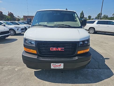 New 2025 GMC Savana 3500 w/ Driver Convenience Package image 3