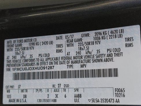 Used 2017 Ford Escape Titanium image 33