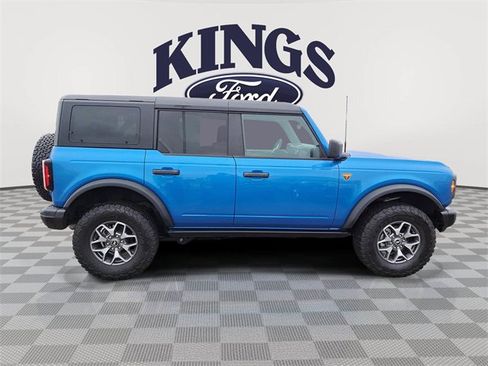 Certified 2025 Ford Bronco Badlands image 6