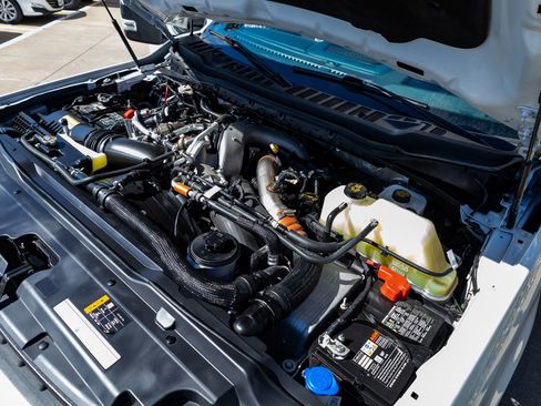 Used 2024 Ford F350 Limited w/ FX4 Off-Road Package image 39