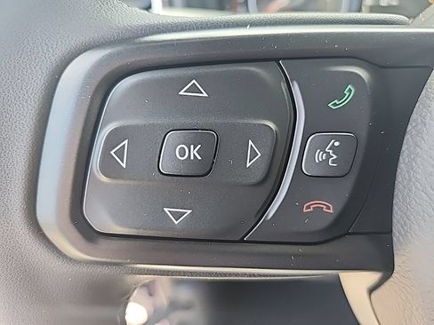 New 2026 Jeep Gladiator Overland AWD/4WD image 12