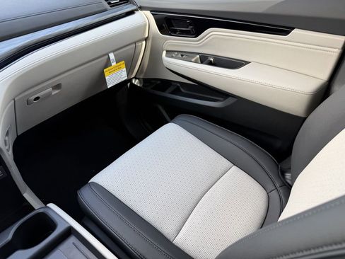 New 2026 Honda Odyssey Elite image 15