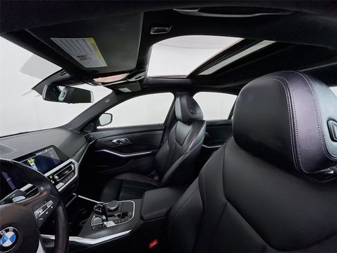 Used 2022 BMW 330i xDrive Sedan w/ Premium Package 2 image 11