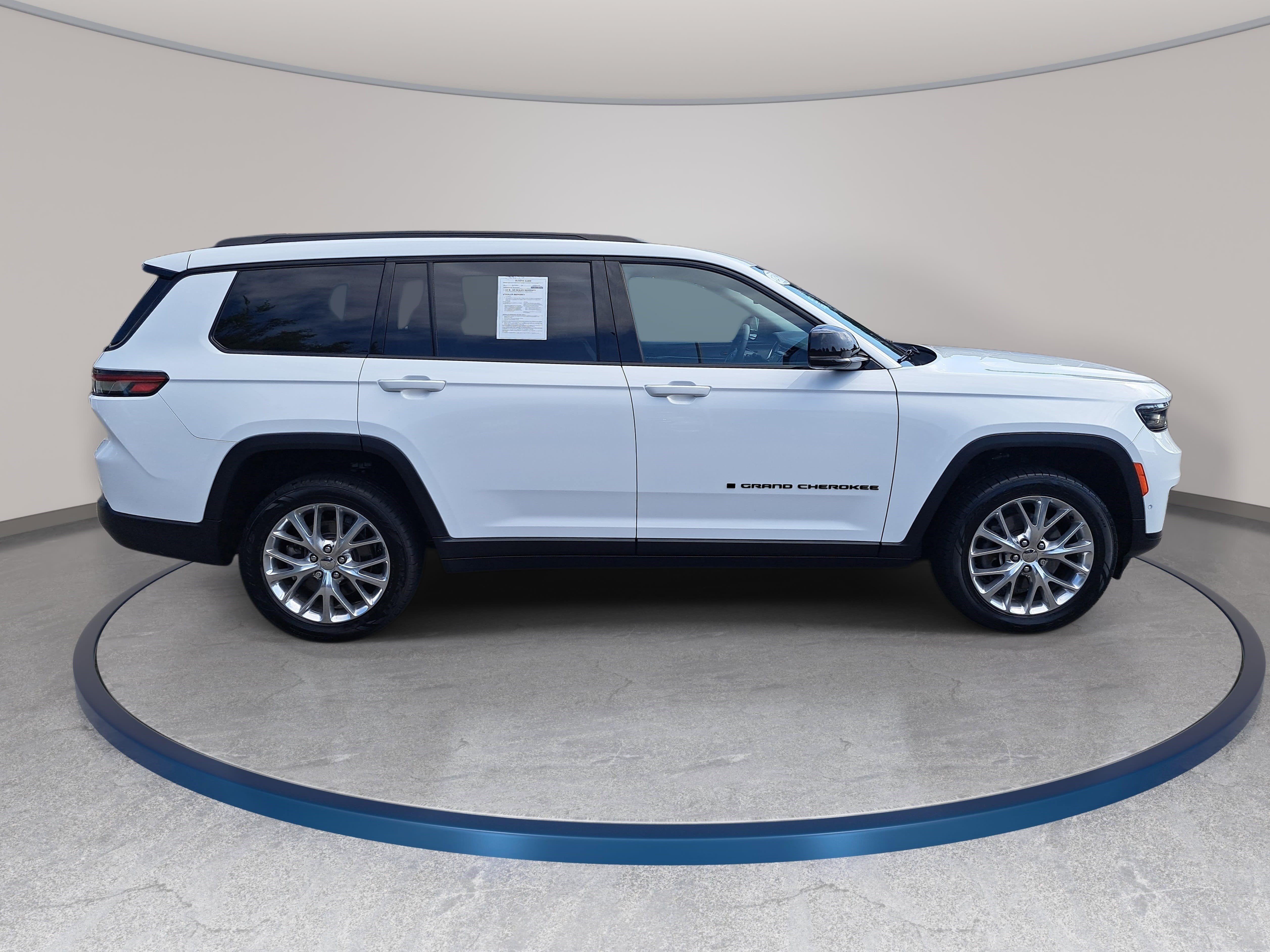 Used 2023 Jeep Grand Cherokee L Limited w/ Luxury Tech Group II AWD/4WD image 4