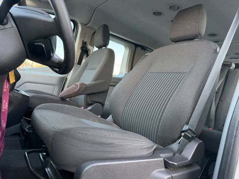 Used 2017 Ford Transit 350 XLT image 10