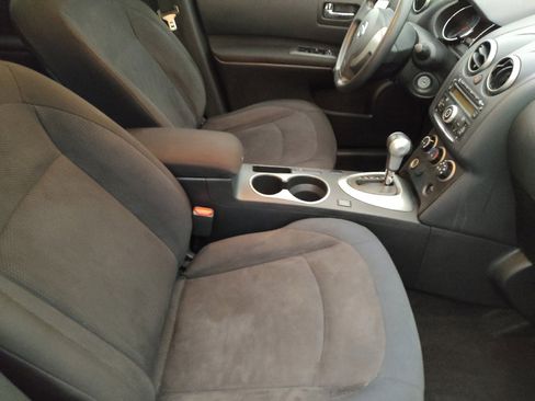 Used 2015 Nissan Rogue S FWD image 21