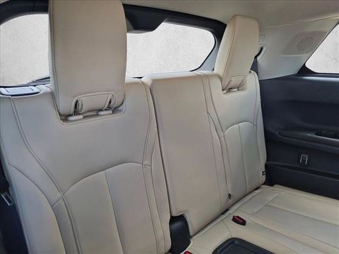Used 2023 INFINITI QX60 Sensory w/ Vision Package AWD/4WD image 16