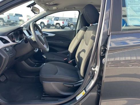 Used 2017 Chevrolet Spark LT image 26