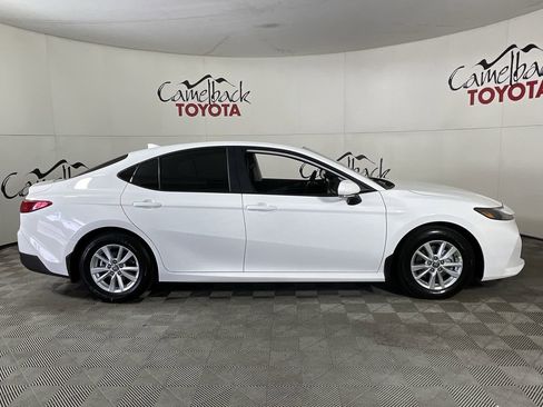 New 2026 Toyota Camry LE image 9