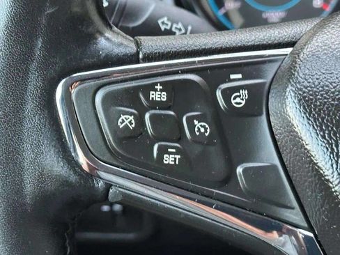 Used 2017 Chevrolet Cruze Premier image 38