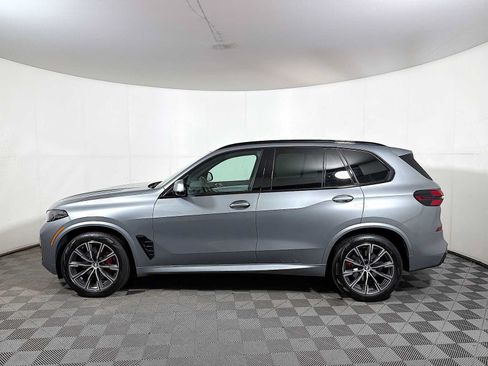 Used 2024 BMW X5 xDrive40i w/ M Sport Package AWD/4WD image 4
