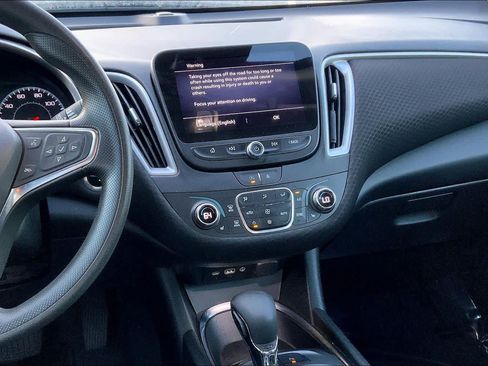 Used 2024 Chevrolet Malibu LT FWD image 7