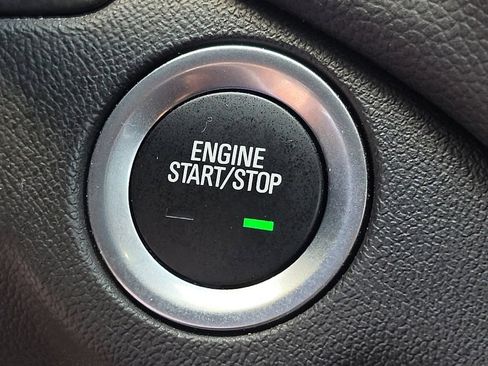 Used 2023 Chevrolet Equinox LT AWD/4WD image 21