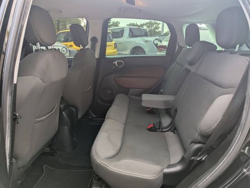 Used 2014 FIAT 500L Trekking w/ Popular Equipment Group FWD image 14