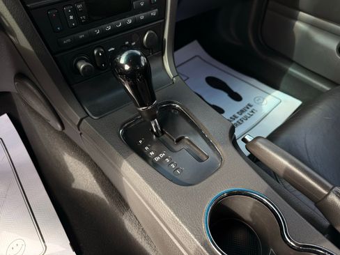 Used 2002 Ford Thunderbird image 35