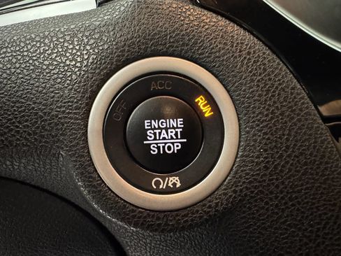 Used 2023 Chrysler 300 S RWD image 17