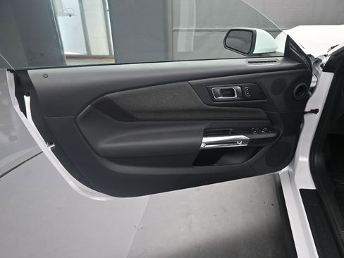 New 2025 Ford Mustang Coupe image 8