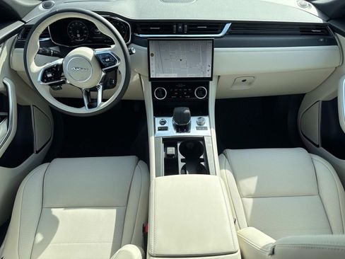 New 2025 Jaguar F-PACE R-Dynamic S image 10
