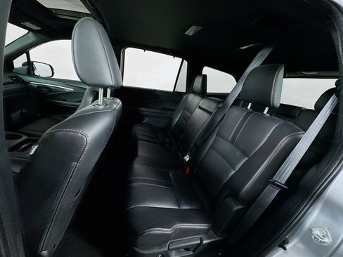 Used 2022 Honda Pilot TrailSport image 18