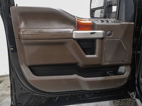 Used 2022 Ford F250 King Ranch w/ King Ranch Ultimate Package AWD/4WD image 42