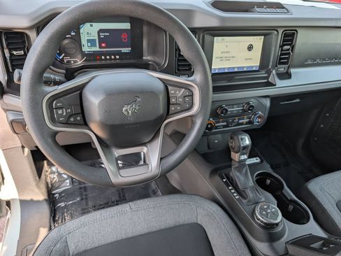 Used 2023 Ford Bronco 2-Door AWD/4WD image 21