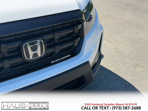 Used 2025 Honda Ridgeline Black Edition image 10